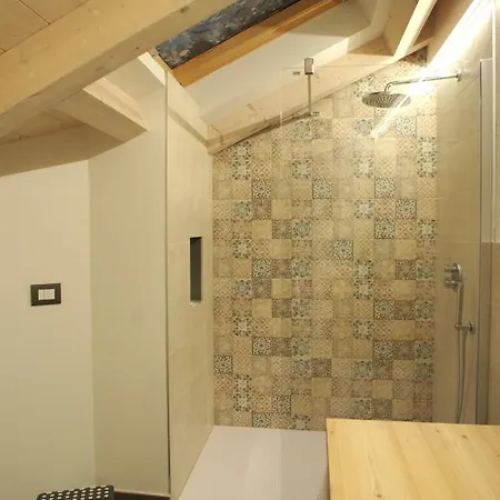Sweet Dolomites Sauna & Jacuzzi Apartment *