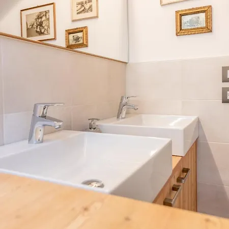 Sweet Dolomites Sauna & Jacuzzi Apartment *