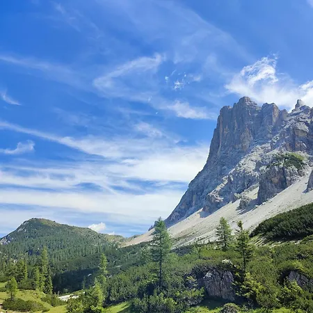 Appartement Sweet Dolomites Sauna & Jacuzzi *