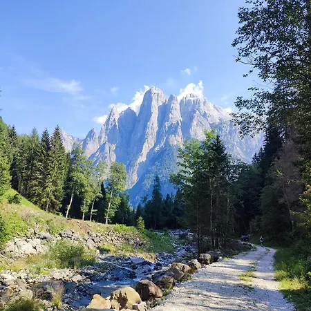Sweet Dolomites Sauna&jacuzzi * Agordo